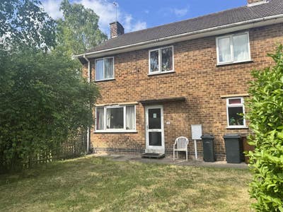 Great large room to Let in great location! Main Photo