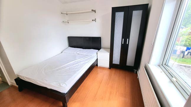 Furnished Double bedroom. Main Photo
