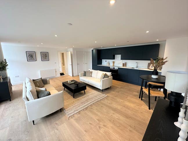 Rooms in Luxury, Penthouse Apartments with Balcony Main Photo