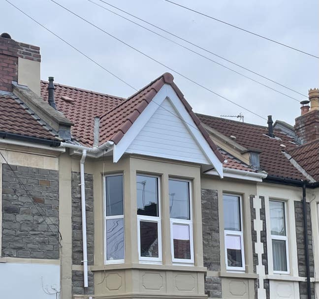 Period Upper floor Apartment    Main Photo