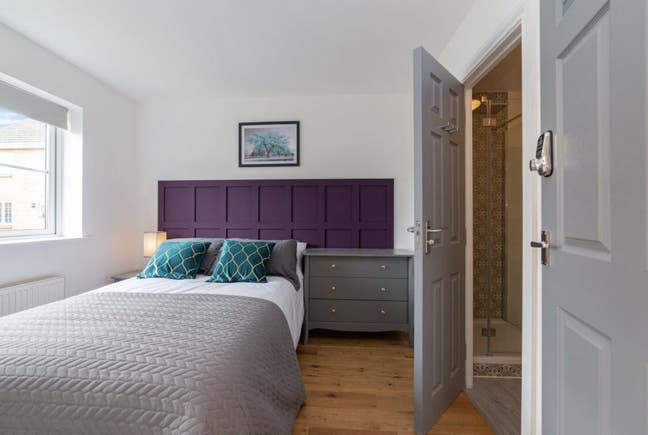 🏠 Stylish Double Rooms | Fully Furnished | Modern Main Photo