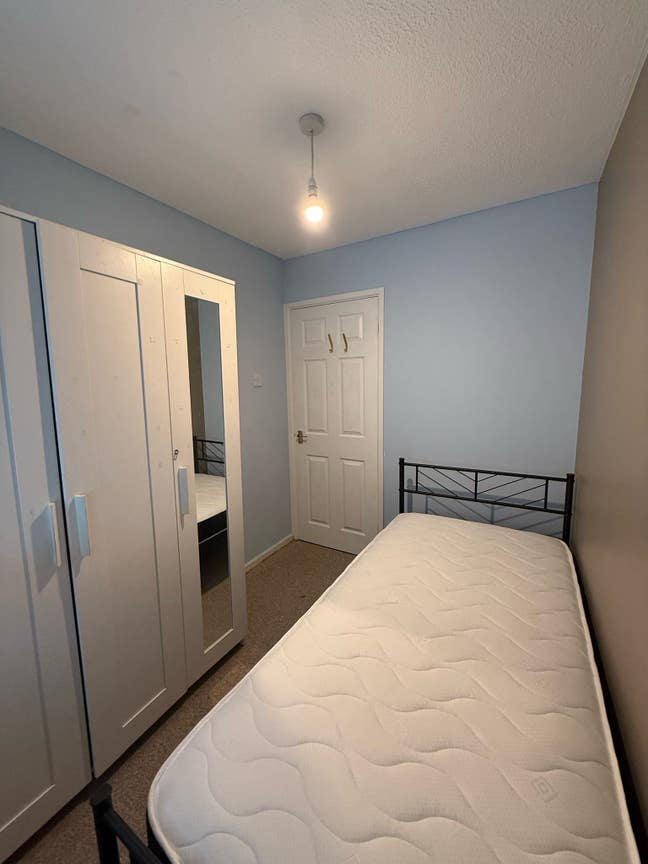 Single spacious room to rent near NMGH hospital Main Photo