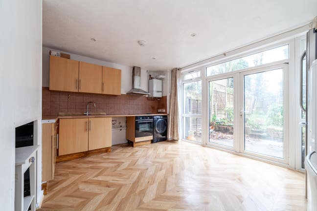 🚍 Well-Located Double Room in Putney Heath🛏️ Main Photo