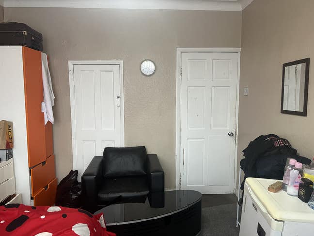 Double Room available 1-3 months Canning Town Main Photo