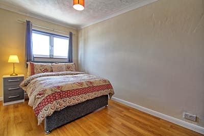 Nice Double Room Available to Rent  Main Photo