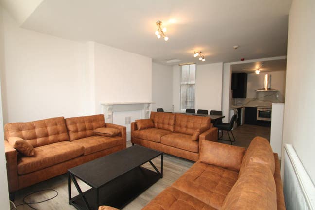 13B Victoria Street, Available  from  Aug  2025 Main Photo