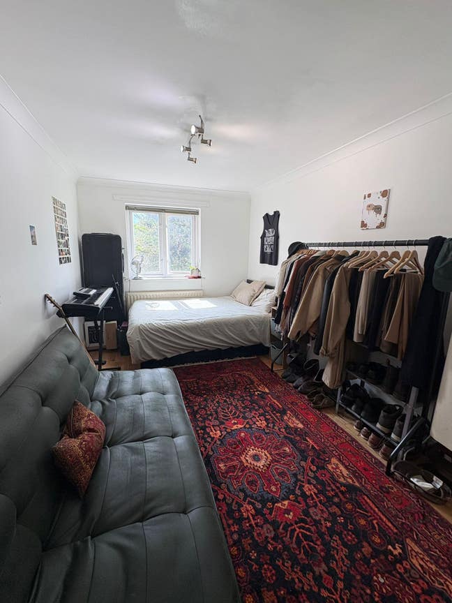  1 Lovely Spacious room in Hackney in FEB  Main Photo