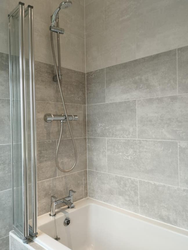 Double ensuite room Main Photo