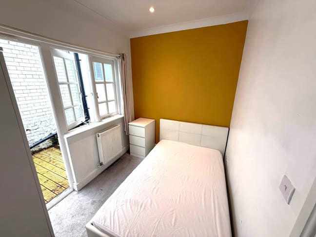 Room in the Heart of Streatham + All Included! Main Photo