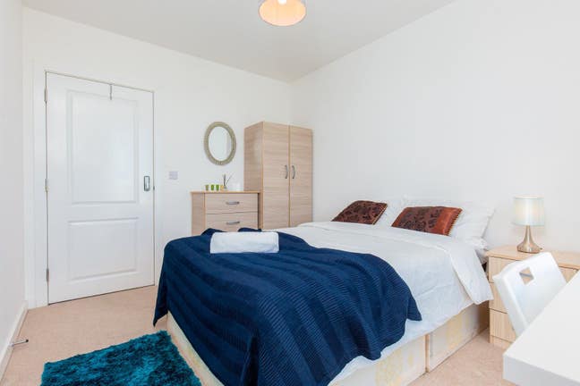 Cozy, Beautiful room next to Langdon Park Station Main Photo