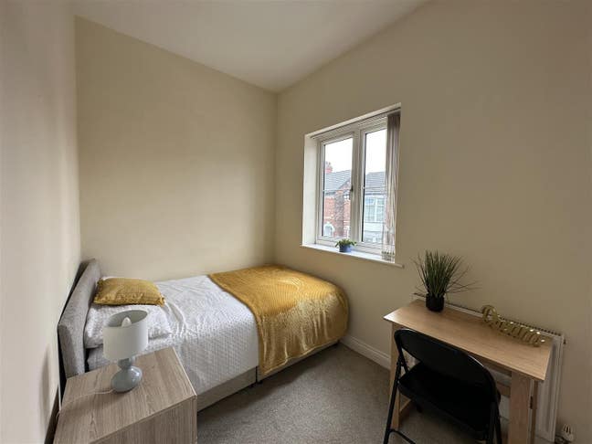 RM2 46 Raglan street  Main Photo