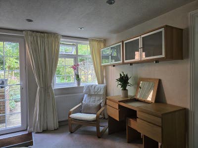 Studio Garden Flat (bills included) Main Photo
