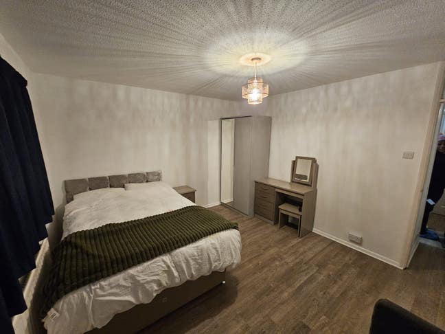 Double Room in 2-Bedroom Maisonette – Surbiton  Main Photo