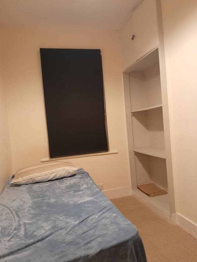 Single bedroom-furnished  Main Photo