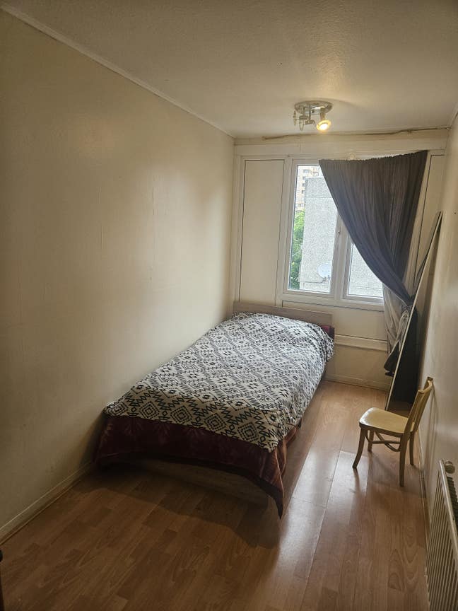 1 Single room - 8min to Elizabeth line Main Photo