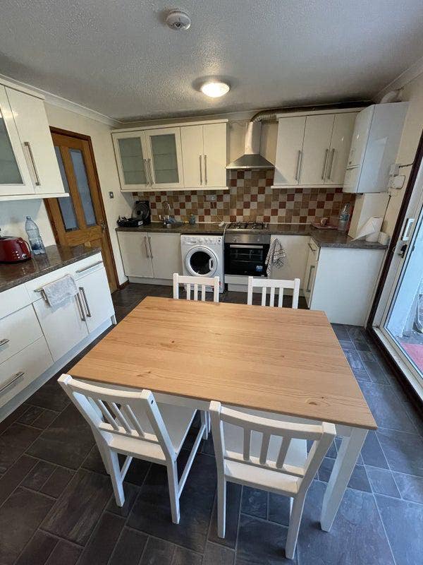 2 Double Room at West Ham Main Photo