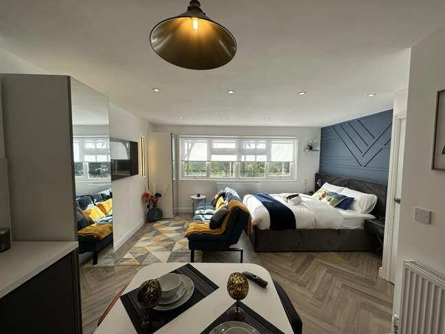 Impressive Studio Space in Central Milton Keynes  Main Photo
