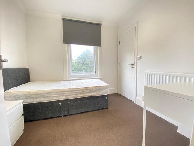 Double room with an en-suite Main Photo