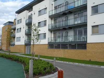 Two Bedroom Flat with Riverview for Rent  Main Photo