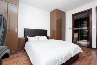 Best Deal in Canary - 3 Bed Flat Main Photo