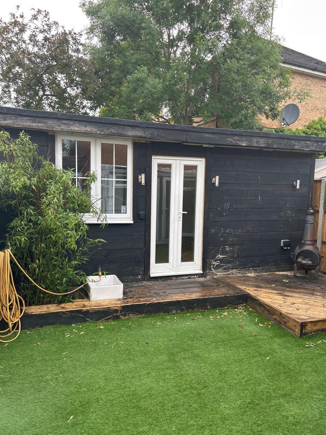 Self Contained Studio (Bills included) Main Photo