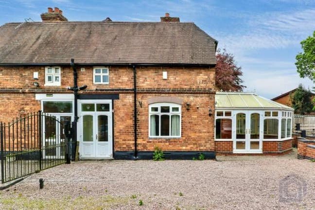 Great area with links to city centre and M6 Main Photo