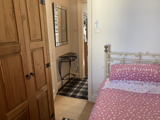 1 Bedroom and 1 Sitting room for rent   Main Photo