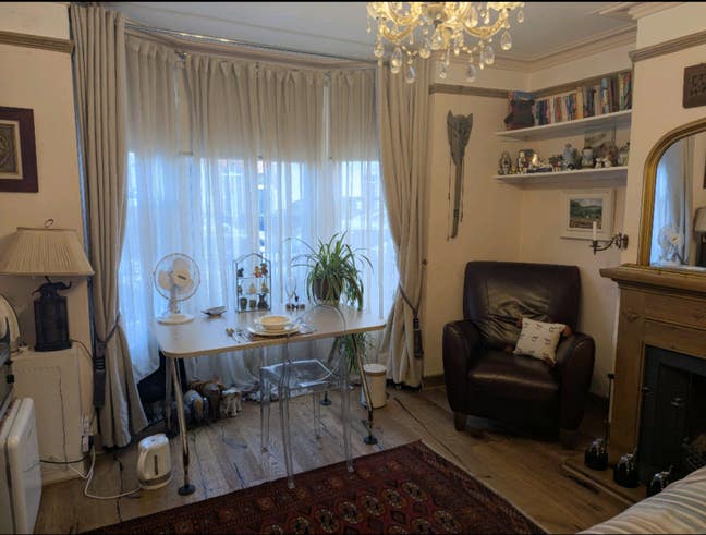 Short Oxford visit? Beautiful bedsit, St Clements Main Photo
