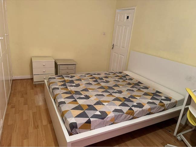 X largedouble room inc bills 10 mins walk hospital Main Photo