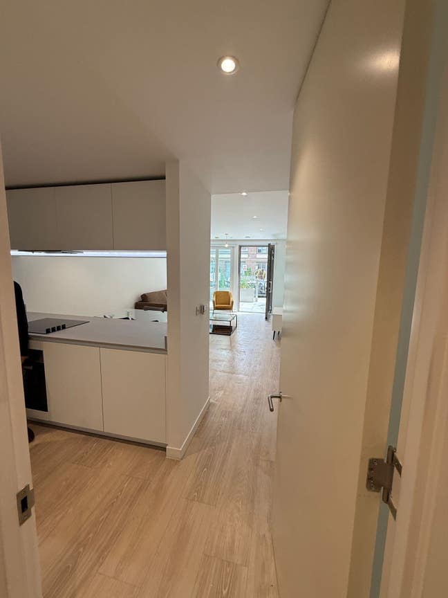 Double Room Available  Main Photo