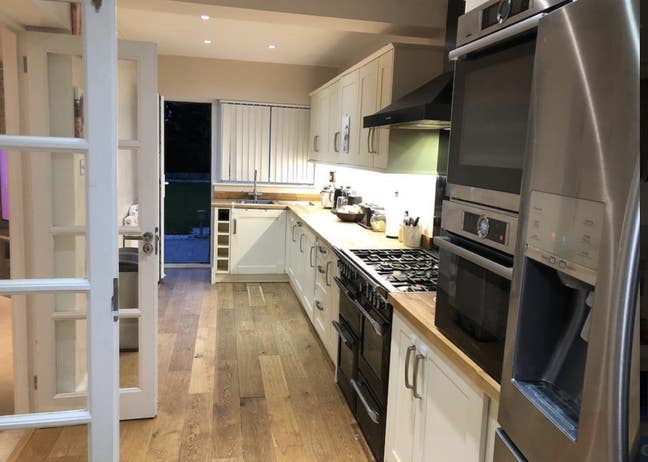 2 Double Room - Fully Furnished  Main Photo