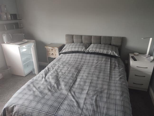 Double room available as live in lodger. Main Photo