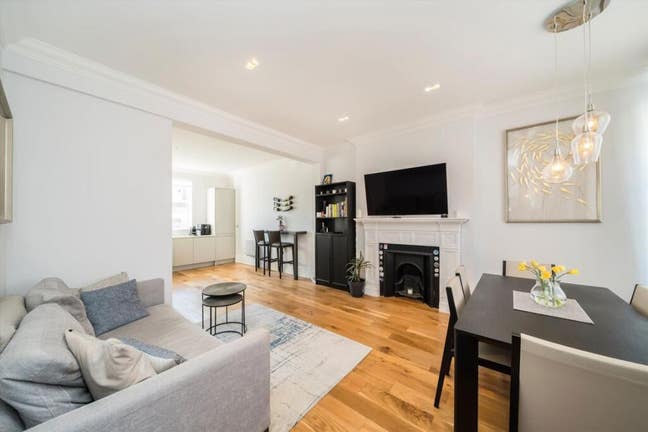 Room Available to Rent - Price for 2 Occupants  Main Photo