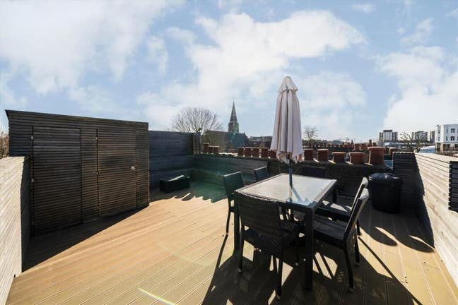 Room Available to Rent - Price for 2 Occupants  Main Photo