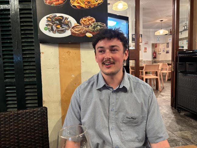 25 year old looking for a room in sociable house Main Photo