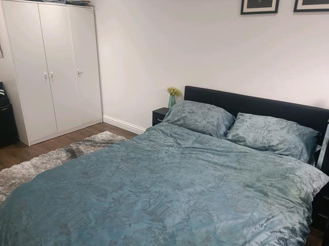 1 Double Bed Room - Fully Furnished  Main Photo