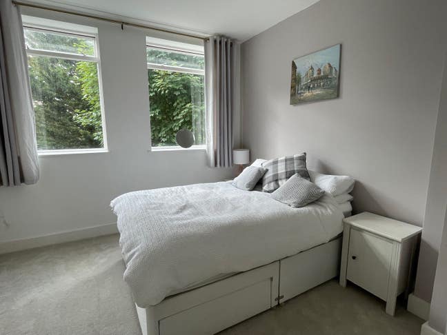 Lovely light double bedroom in Archway  Main Photo