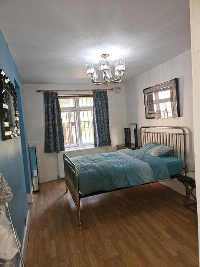 A cosy, welcoming space - double bedroom Main Photo