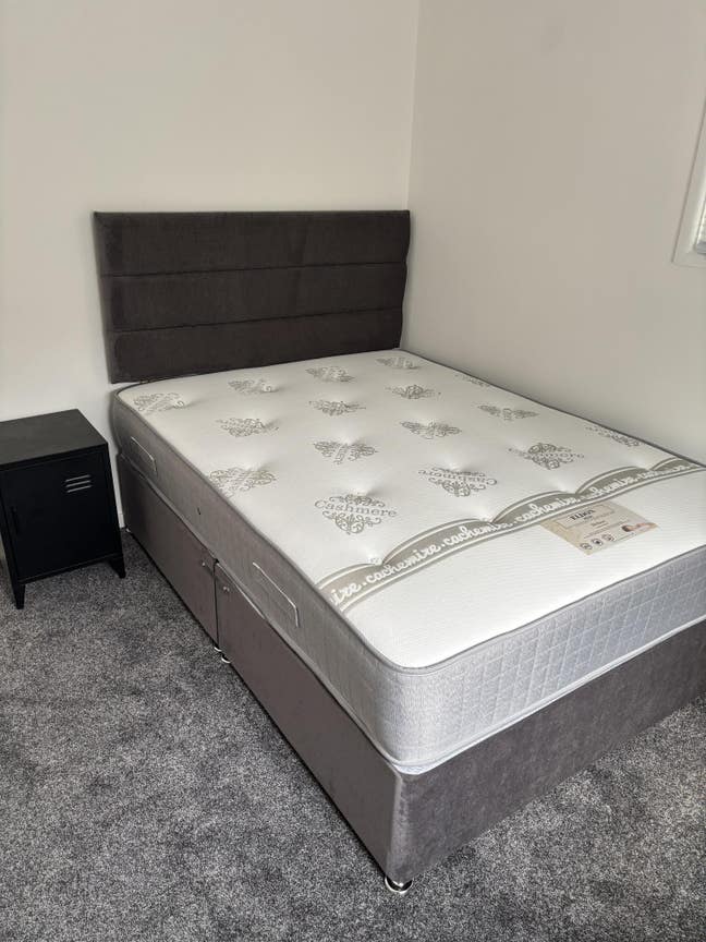 Spare Room Available  Main Photo