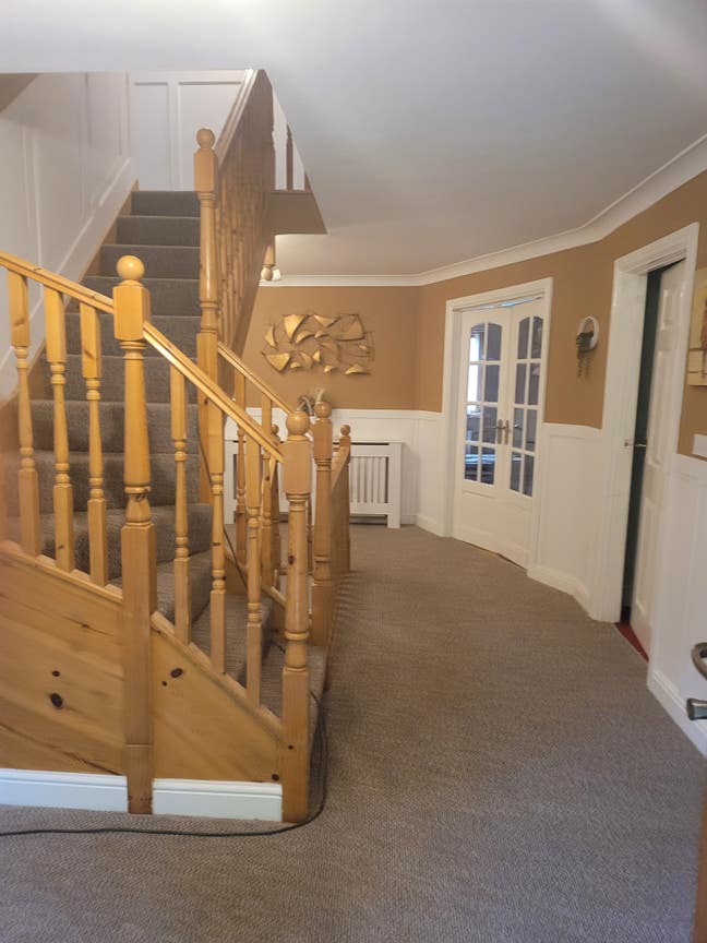 Beautiful location with spectacular views Main Photo