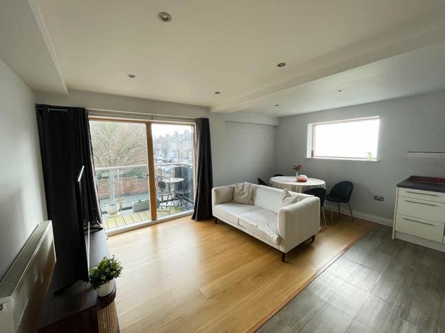 Cozy Single Room in South Wimbledon Main Photo