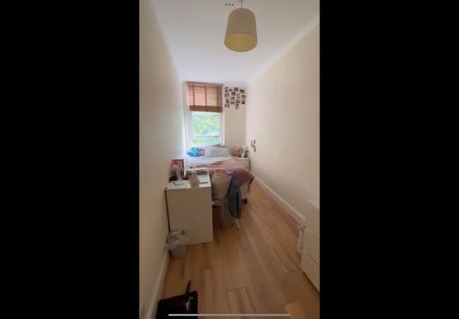 Two Rooms in Peckham Main Photo