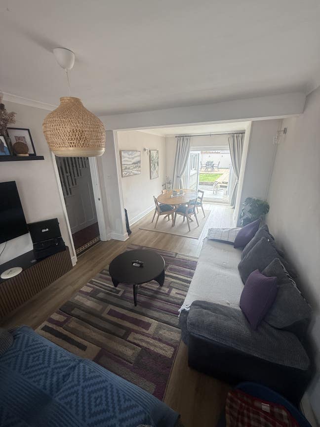 Lovely room - Close to Shops, Station, & Harbour Main Photo