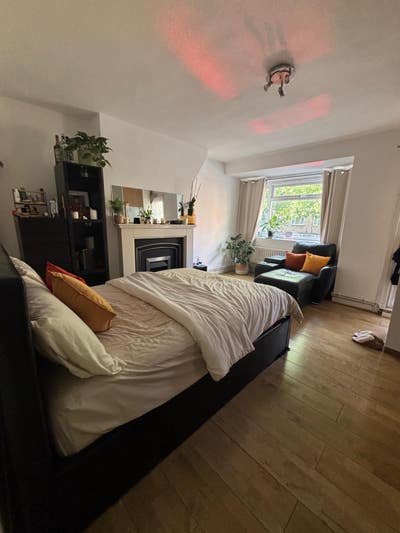 Big Double room near London Bridge  Main Photo