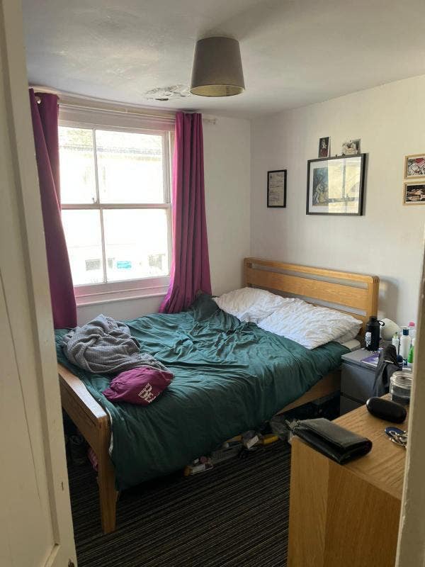 Room available - central Brighton Location Main Photo
