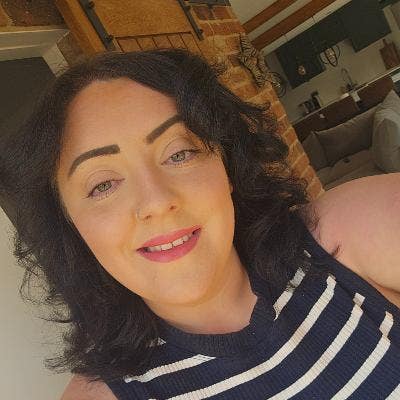 Irish girl needs somewhere to sleep tues-thur only Main Photo