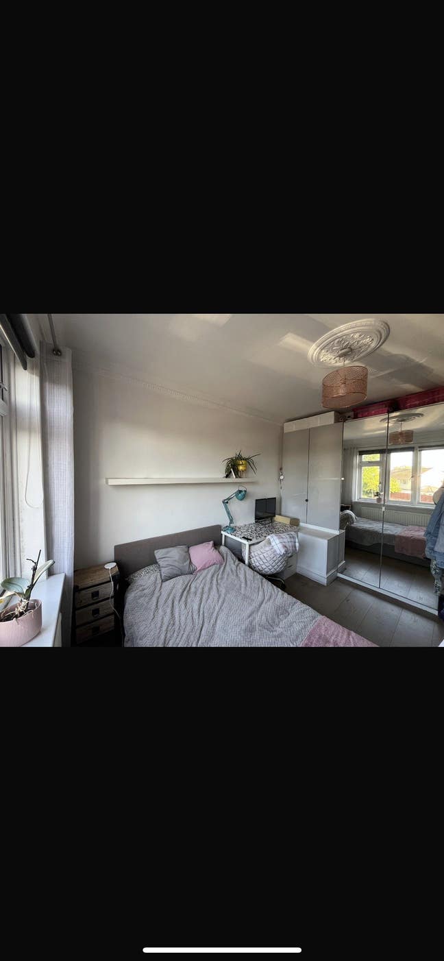 Double bedroom  for rent in hampton  Main Photo