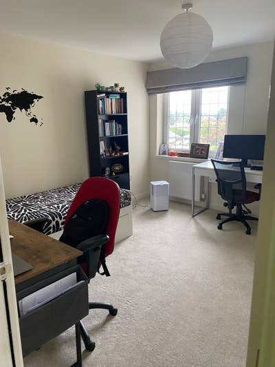 En-suite room for short term Main Photo