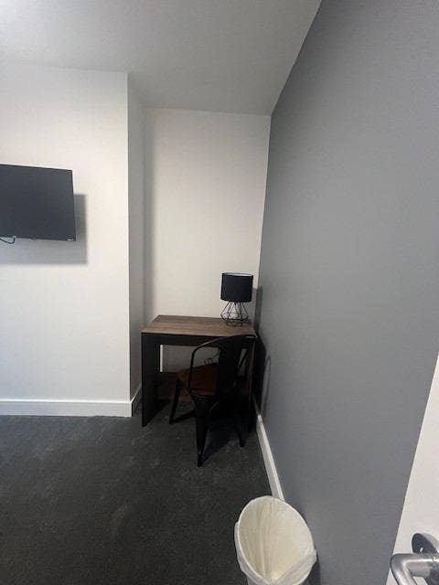 Modern 3-Bedroom, 3-Bathroom HMO Main Photo