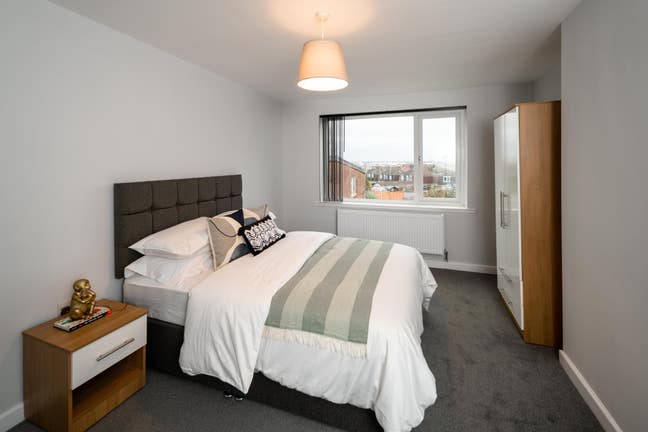 Stylish 4-Bed House in Filton, Newly Renovated Main Photo